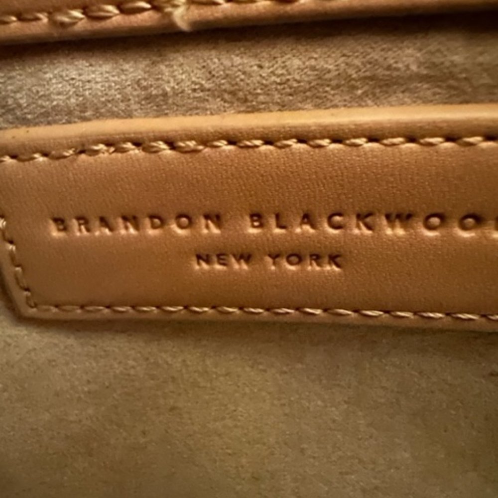 BRANDON BLACKWOOD Kuei Logo-Embossed Vegan Leather Medium Tote Bag - Picture 8 of 8